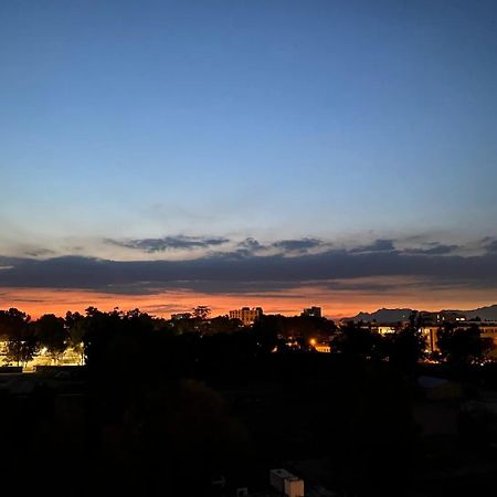 Warm Residence In The Heart Of The City Center - Balcony & View ニコシア エクステリア 写真